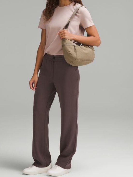 NEW Lululemon Slouchy Sling Bag 6L in Warm Ash Grey NWT Shoulder Crossbody Bag - Picture 3 of 9